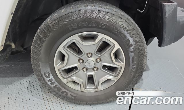 Jeep Wrangler 2014 — photo 7
