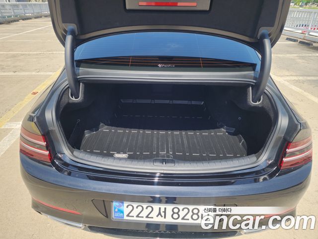 Genesis G80 2022 — photo 11