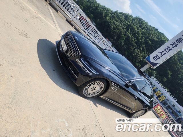 Genesis G80 2022 — photo 19