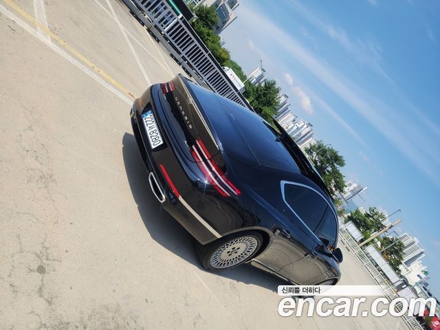 Genesis G80 2022 — photo 20