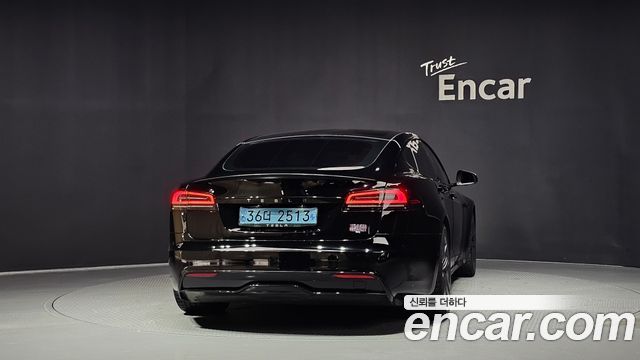 Tesla Model S 2023 — photo 4