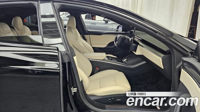 Tesla Model S 2023 — photo 11