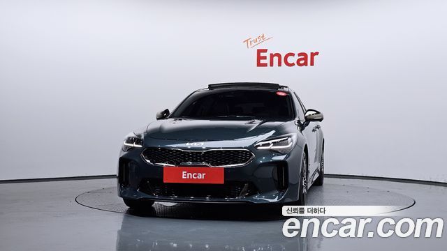 Kia Stinger 2023 — photo 3
