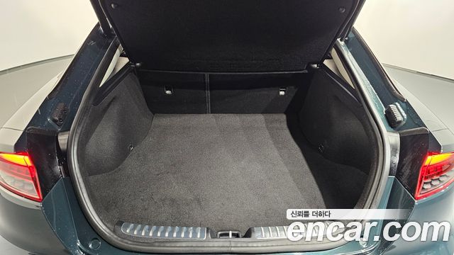 Kia Stinger 2023 — photo 24