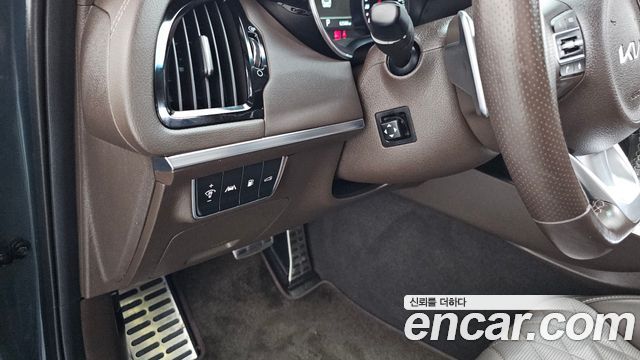 Kia Stinger 2023 — photo 26