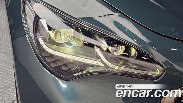 Kia Stinger 2023 — photo 8