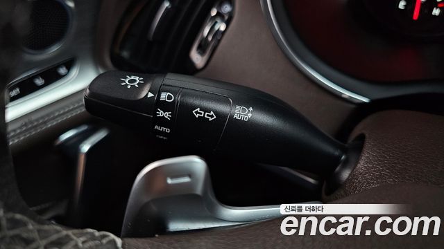 Kia Stinger 2023 — photo 38
