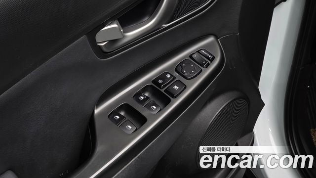 Hyundai Kona 2020 — photo 16