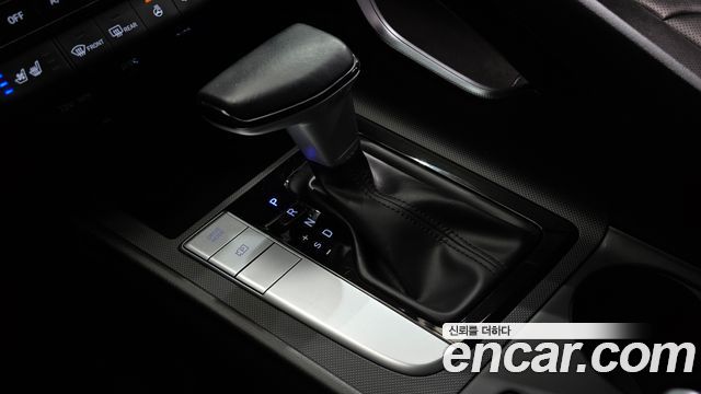 Hyundai AVANTE 2023 — photo 12