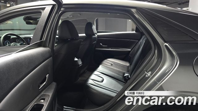 Hyundai AVANTE 2023 — photo 17
