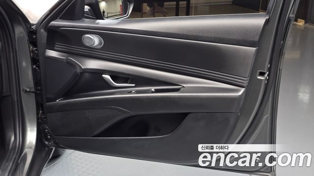 Hyundai AVANTE 2023 — photo 15