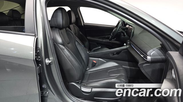 Hyundai AVANTE 2023 — photo 16