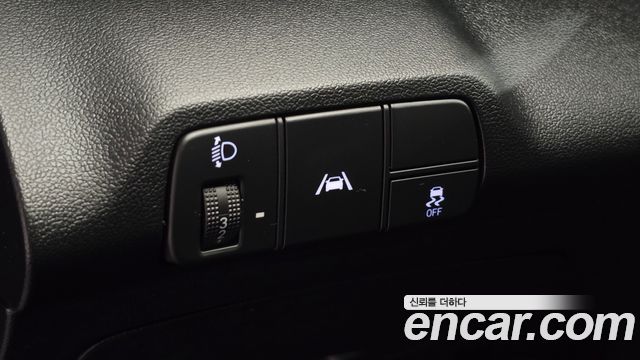 Hyundai AVANTE 2023 — photo 30