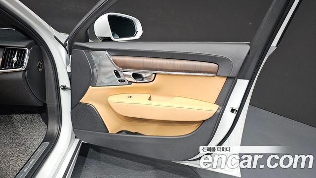 Volvo S90 2023 — photo 14