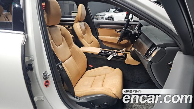 Volvo S90 2023 — photo 16