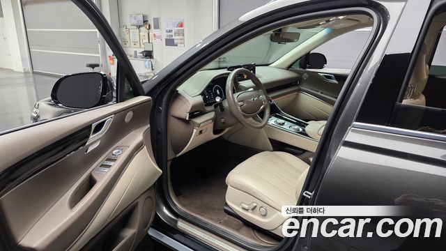Genesis GV80 2023 — photo 13