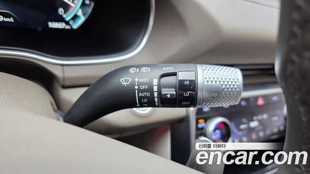 Genesis GV80 2023 — photo 27