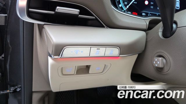 Genesis GV80 2023 — photo 28