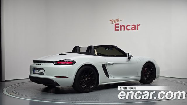 Porsche 718 2017 — photo 2