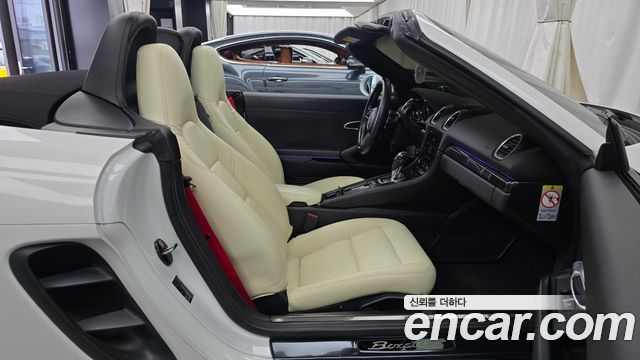 Porsche 718 2017 — photo 11