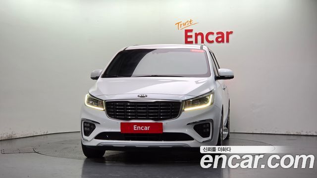 Kia Canival 2019 — photo 3