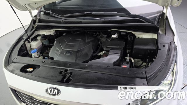 Kia Canival 2019 — photo 6