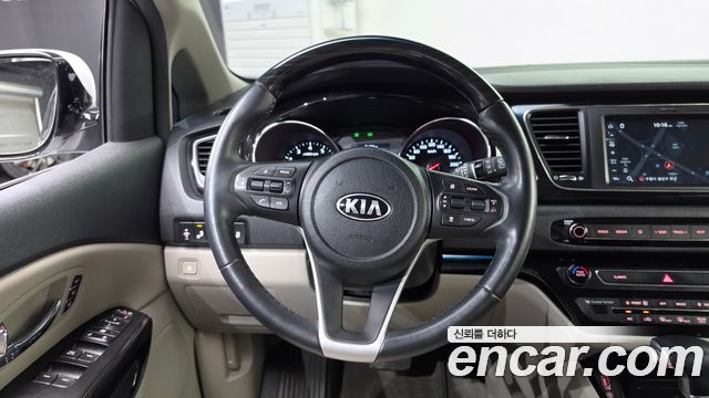 Kia Canival 2019 — photo 19