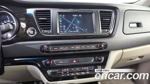 Kia Canival 2019 — photo 20