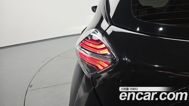 Renault Korea Zoe 2021 — photo 9