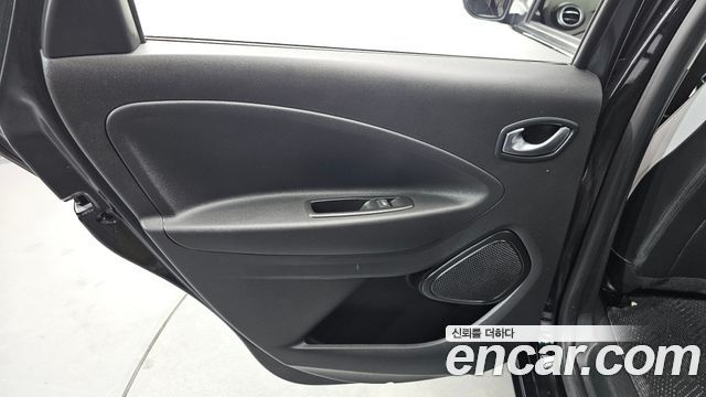 Renault Korea Zoe 2021 — photo 15