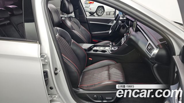 Genesis G70 2018 — photo 10