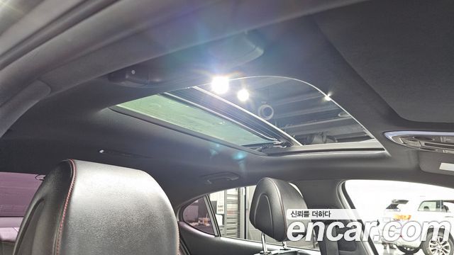 Genesis G70 2018 — photo 18