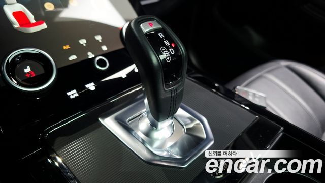 Land Rover Range Rover Evoque 2021 — photo 12