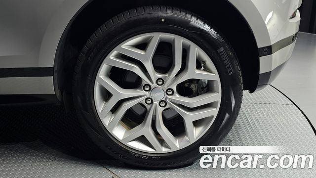 Land Rover Range Rover Evoque 2021 — photo 7