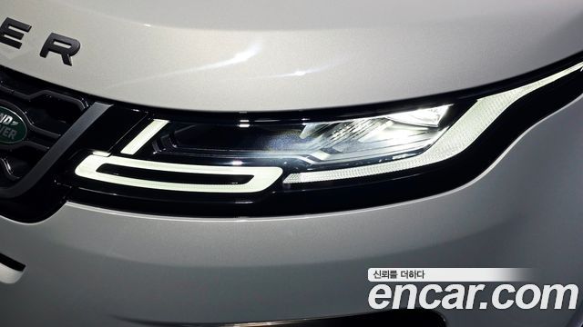 Land Rover Range Rover Evoque 2021 — photo 8
