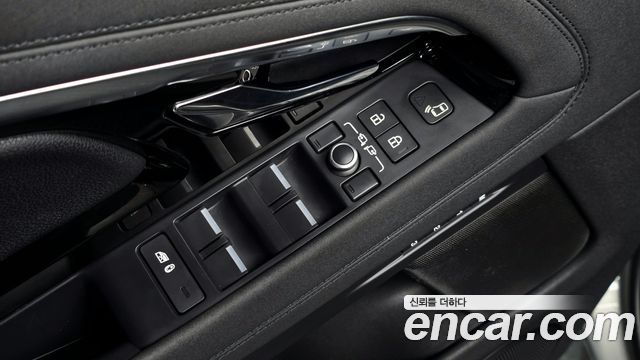 Land Rover Range Rover Evoque 2021 — photo 28