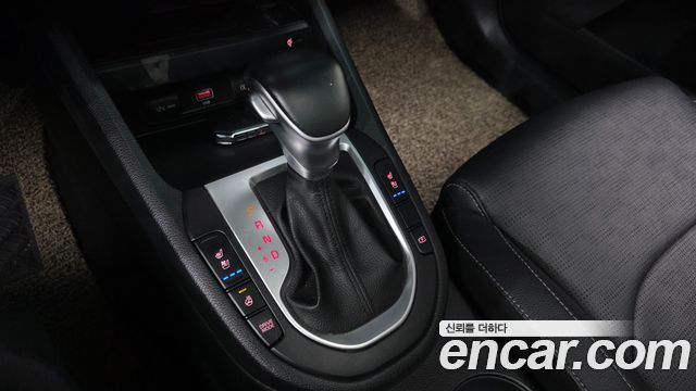 Kia K3 2022 — photo 9
