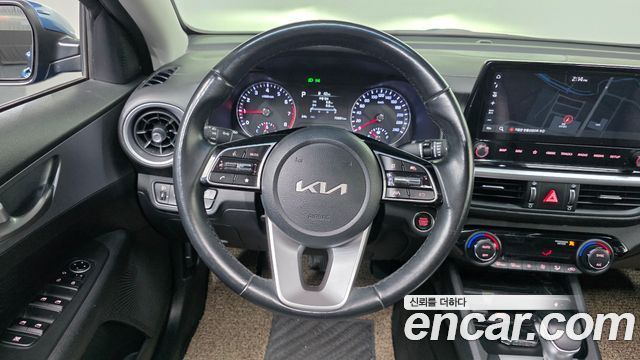 Kia K3 2022 — photo 13