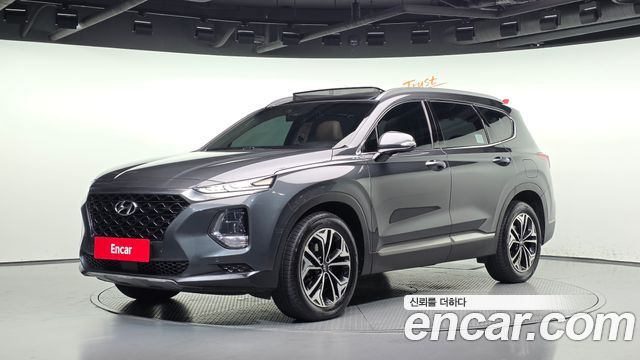 Hyundai Santafe 2019 — photo 1
