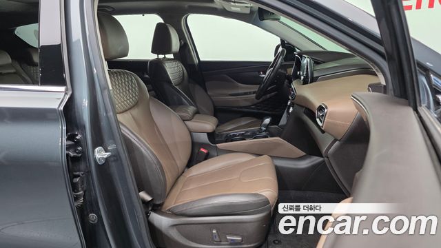 Hyundai Santafe 2019 — photo 11