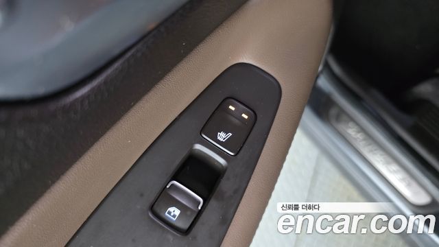 Hyundai Santafe 2019 — photo 18