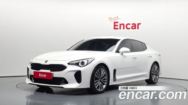 Kia Stinger 2018 — photo 1