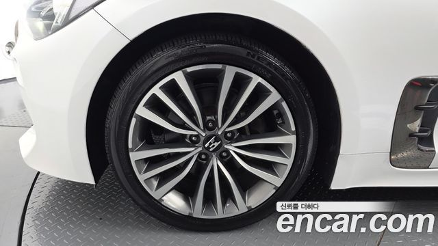 Kia Stinger 2018 — photo 5