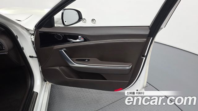 Kia Stinger 2018 — photo 14