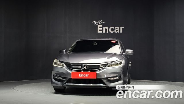 Honda Accord 2017 — photo 3