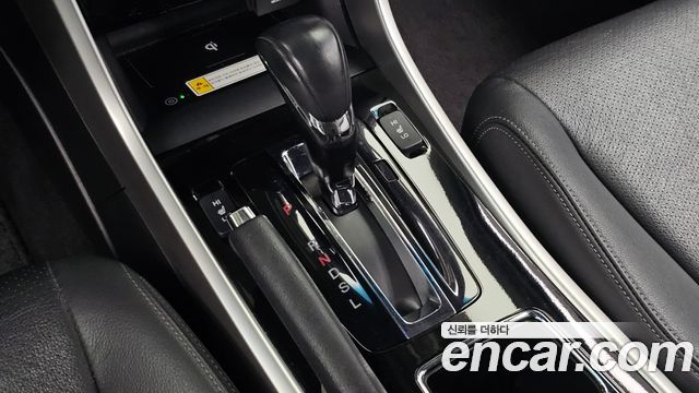 Honda Accord 2017 — photo 9