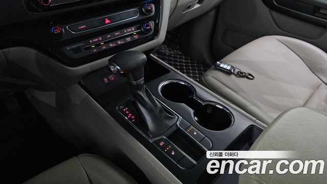 Kia Canival 2019 — photo 12