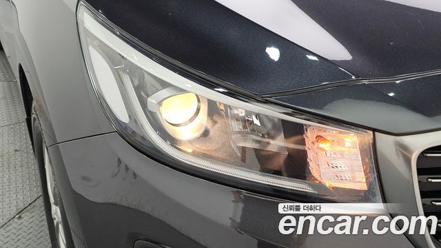 Kia Canival 2019 — photo 8