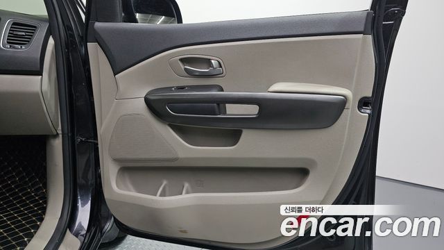 Kia Canival 2019 — photo 14