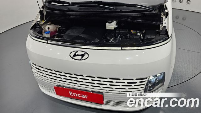 Hyundai Staria 2023 — photo 6